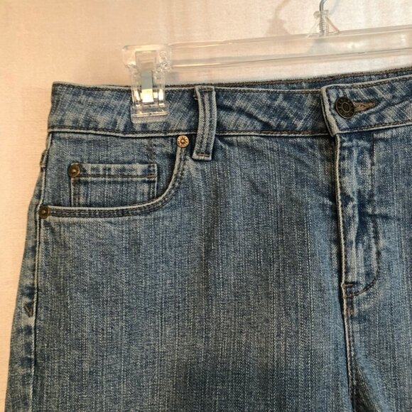 Falls Creek  Denim Med Wash Shorts Ladies 8 - Picture 5 of 11